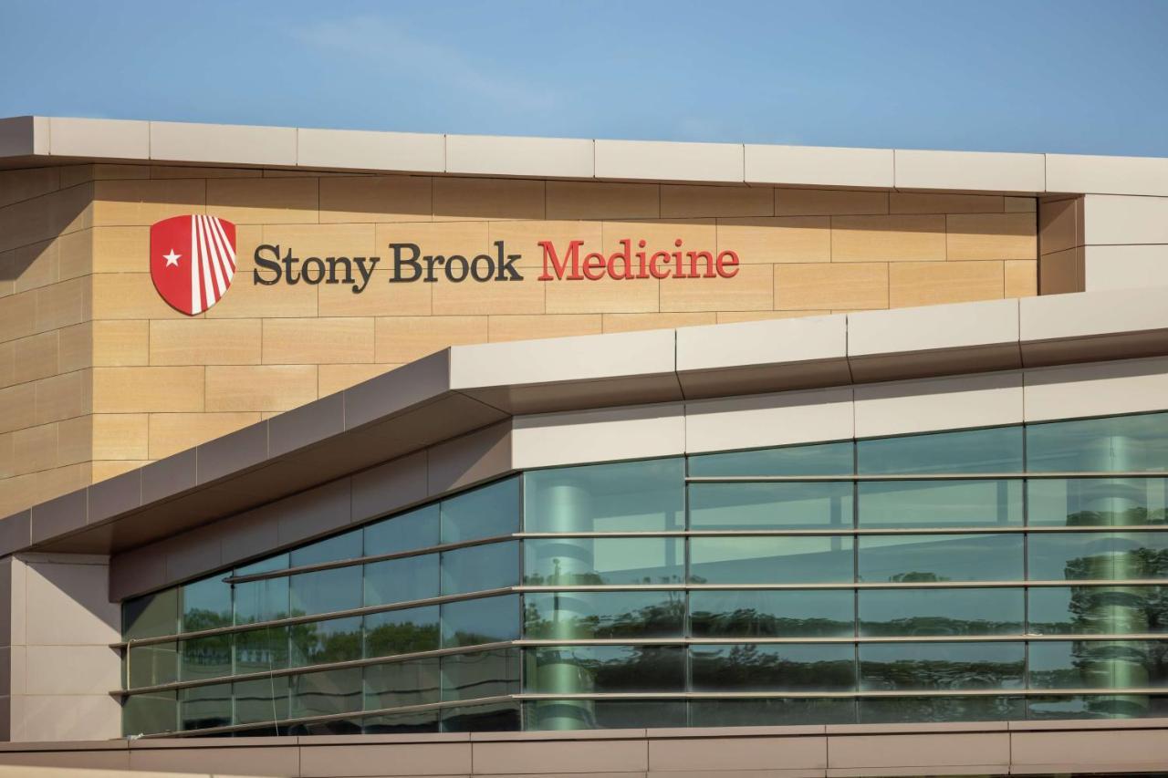 Hilton Garden Inn Stony Brook Exterior foto