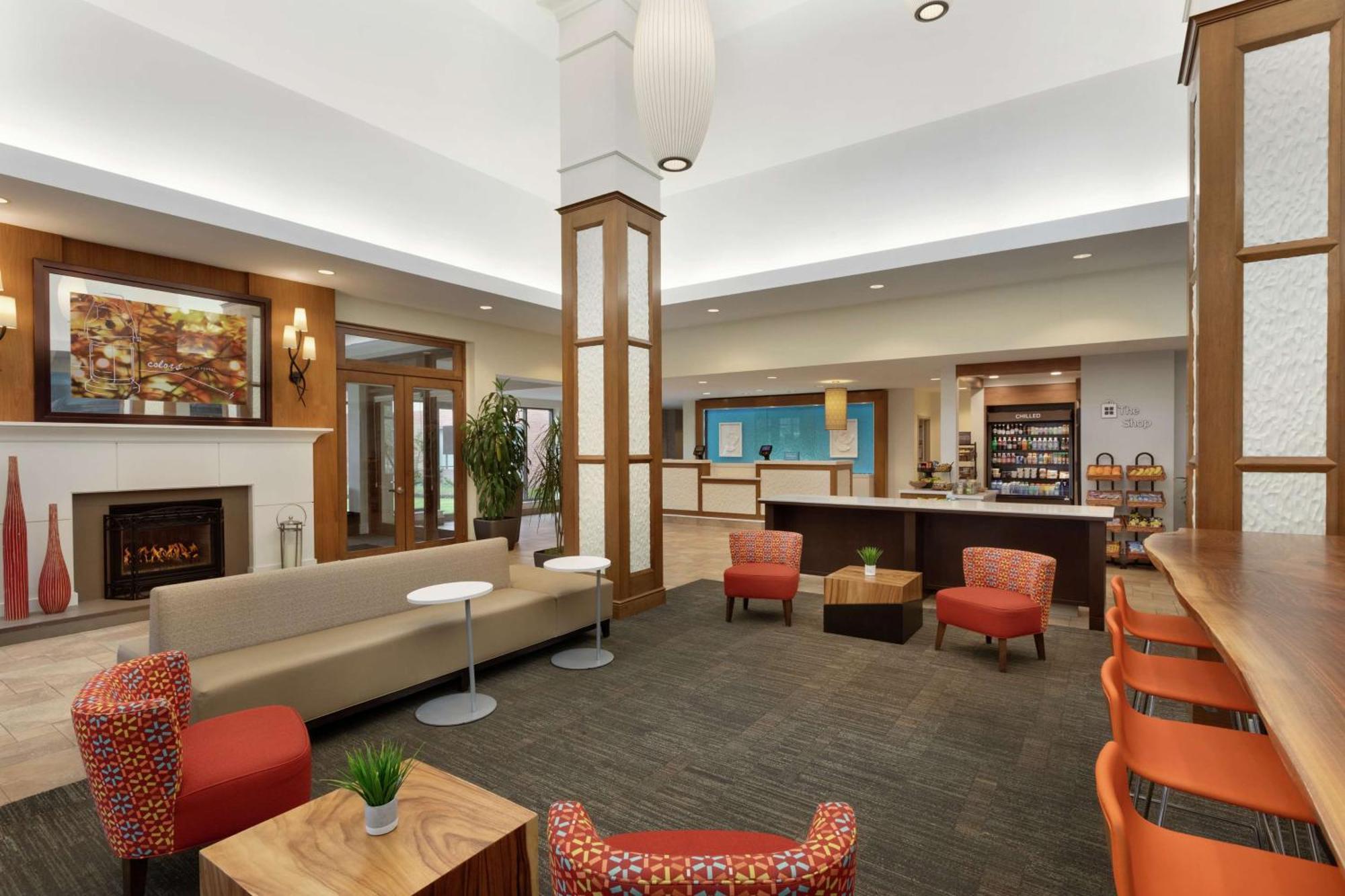 Hilton Garden Inn Stony Brook Exterior foto